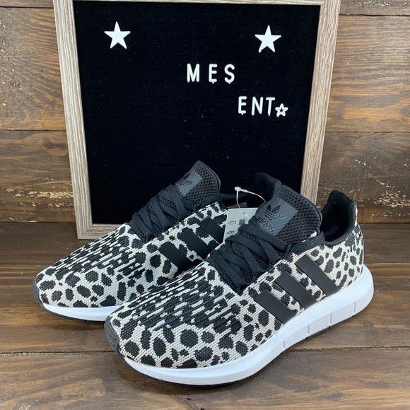 Adidas Swift Run Women’s Shoes - Picture 3 of 7